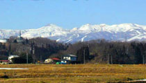 那須連山の雪景色　白河より見る