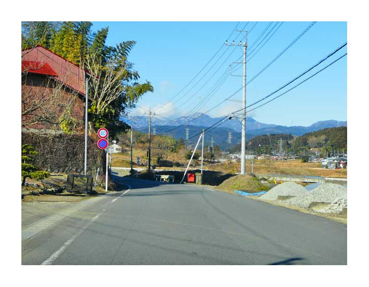 松井田の道を登る